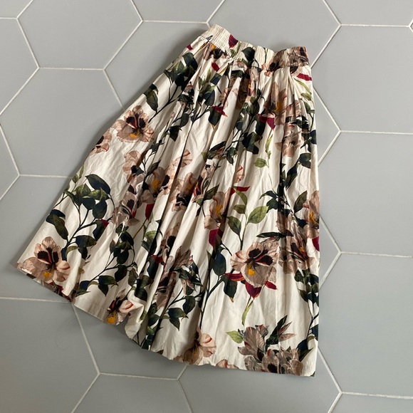 Floral 100% cotton skirt - Picture 1 of 6